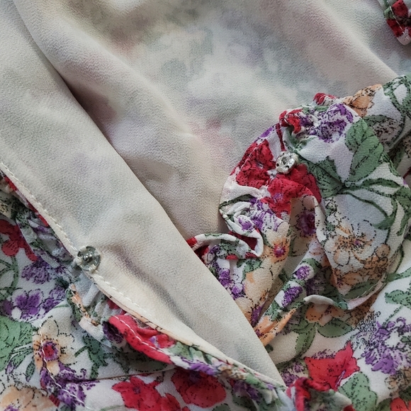 ASTR THE LABEL Smocked Waist Faux Wrap Look Multi Floral M - Picture 10 of 10